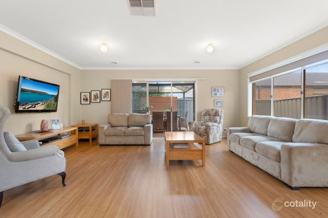 Property photo of 15 Paddys Place South Morang VIC 3752