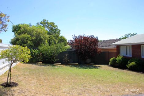 Property photo of 9 Coolga Road Koongamia WA 6056