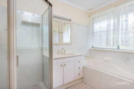 Property photo of 17 Narooma Road Niagara Park NSW 2250