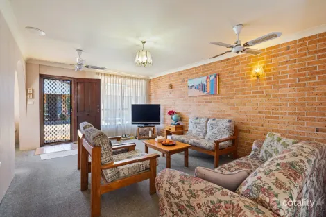 Property photo of 2/12 Cross Street Forster NSW 2428