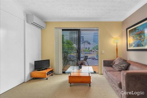 Property photo of 2/273 Boundary Street Spring Hill QLD 4000