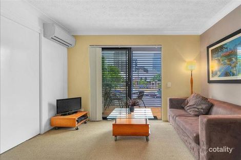 Property photo of 2/273 Boundary Street Spring Hill QLD 4000