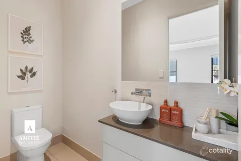 Property photo of 10 Birkdale Circuit North Lakes QLD 4509