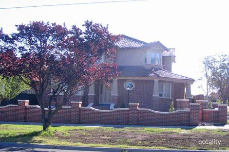 83 Carnarvon Rd, Strathmore, VIC 3041