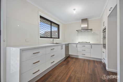 Property photo of 19 Hotham Crescent Hoppers Crossing VIC 3029