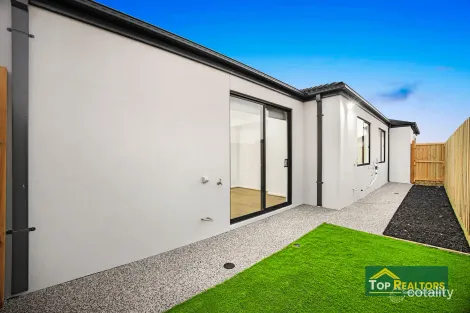 Property photo of 28 Caviar Circuit Aintree VIC 3336