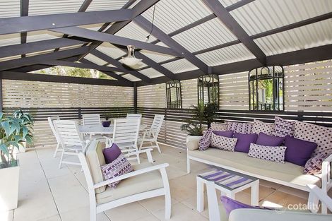 Property photo of 4 Winderadeen Court Nerang QLD 4211