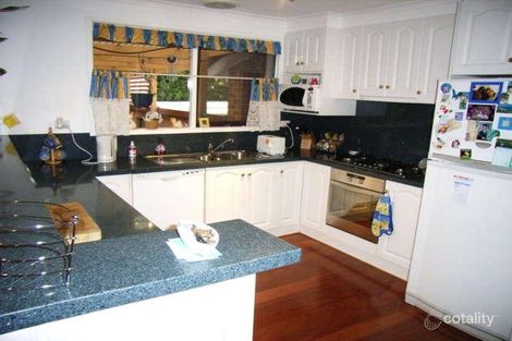 Property photo of 6 McCubbin Close Mill Park VIC 3082
