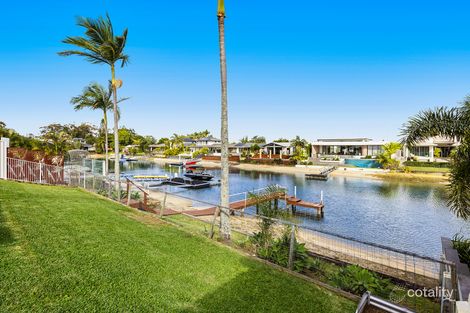 18 Coobowie St, Broadbeach Waters, QLD 4218