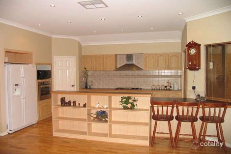 Property photo of 5 Regency Ramble Wattle Grove WA 6107