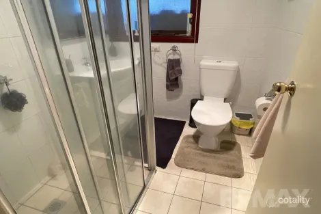 Property photo of 52 Jasmin Crescent Lake Albert NSW 2650