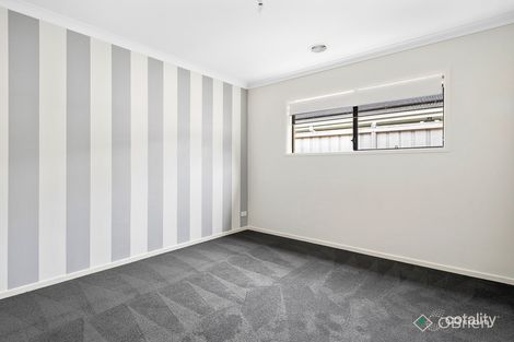 Property photo of 19 Hayton Park Boulevard Cranbourne West VIC 3977