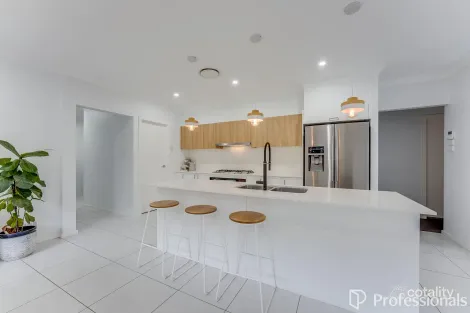 Property photo of 5 Madden Street Oran Park NSW 2570