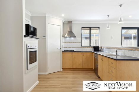 Property photo of 20 Koomba Rise Bertram WA 6167