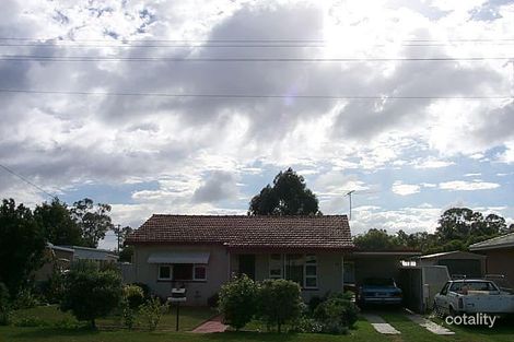 28 Goomarl St, Dudley Park, WA 6210