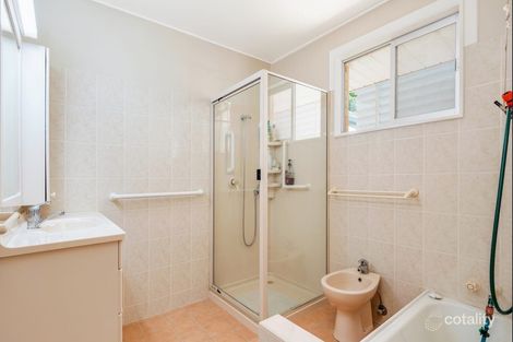 Property photo of 28 Cokas Avenue Meikleville Hill QLD 4703