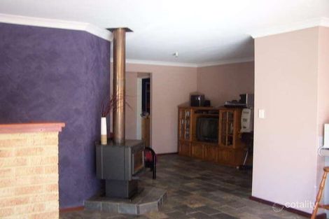 Property photo of 95 Coronata Drive Warnbro WA 6169