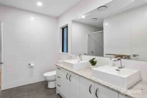 Property photo of 4 Baines Court Pimpama QLD 4209