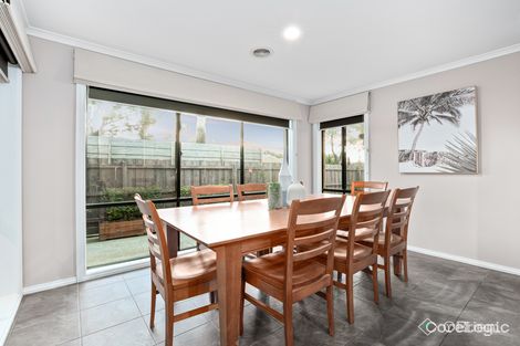 Property photo of 2 Venezia Way Skye VIC 3977