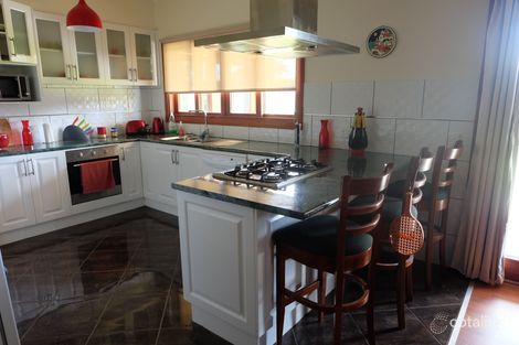 Property photo of 174 Newlands Drive Paynesville VIC 3880