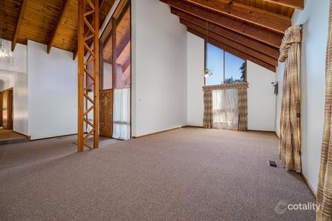 Property photo of 8 Twyford Close Doncaster East VIC 3109