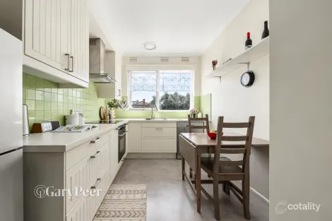 Property photo of 8/10 Hoddle Street Elsternwick VIC 3185
