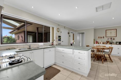 Property photo of 21 Sapphire Circuit West Wodonga VIC 3690