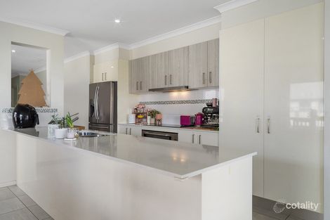 Property photo of 77 Kordan Boulevard Raceview QLD 4305
