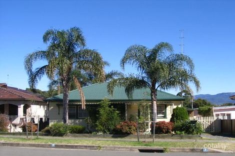 7 Lake Entrance Rd, Oak Flats, NSW 2529