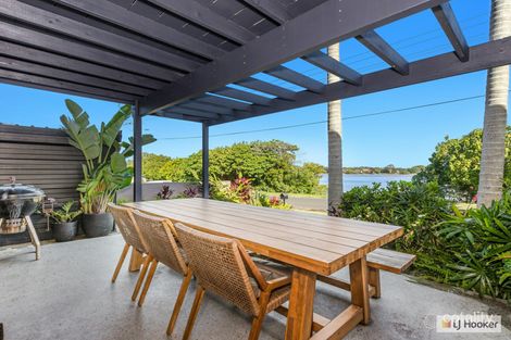 Property photo of 2/33 Bimbadeen Avenue Banora Point NSW 2486