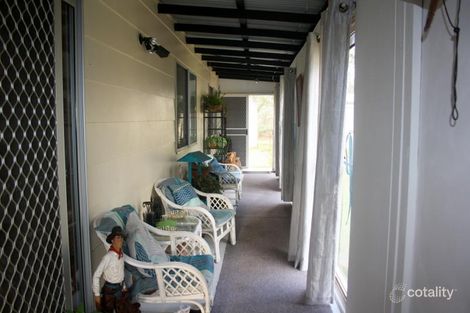 Property photo of 40 Ironbark Place Nanango QLD 4615