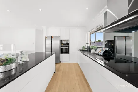 Property photo of 4 Gonzales Street Macgregor QLD 4109