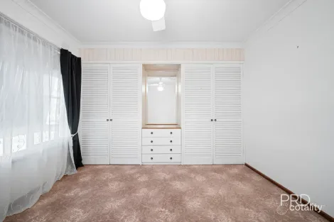 Property photo of 13 Fraser Street Mount Austin NSW 2650