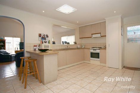 Property photo of 5 Miller Court Cranbourne VIC 3977