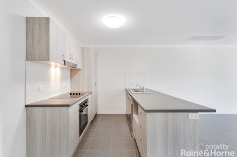 1/18 Kearon Way, Morayfield, QLD 4506