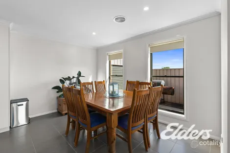 Property photo of 14 Lakeviews Circuit Yarrawonga VIC 3730