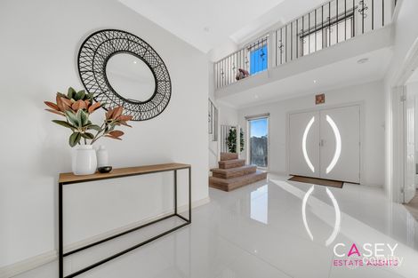 Property photo of 13 Ascent Drive Cranbourne North VIC 3977