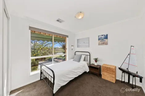 Property photo of 58 Eccles Circuit Macgregor ACT 2615