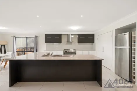 Property photo of 16 Nook Place Moggill QLD 4070