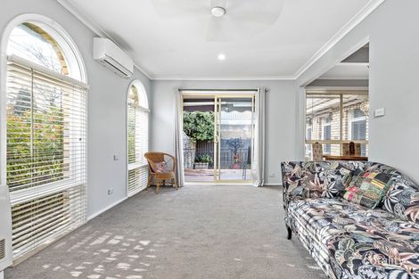 Property photo of 1/606 Lydiard Street North Soldiers Hill VIC 3350