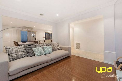 Property photo of 33A Dumfries Street Deer Park VIC 3023