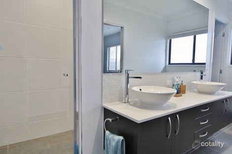 Property photo of 36 Eagle Parade Rochedale QLD 4123