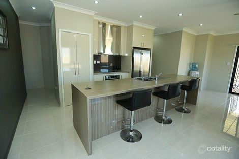 Property photo of 6 Markowitz Place Kirkwood QLD 4680