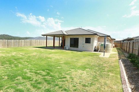 Property photo of 6 Markowitz Place Kirkwood QLD 4680