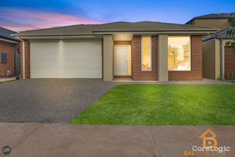 Property photo of 18 Distinction Crescent Truganina VIC 3029
