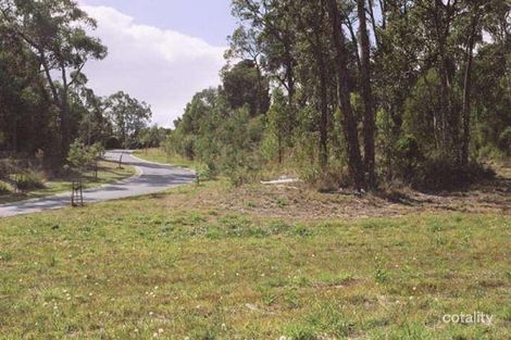 2 Woodlands Cl, Park Orchards, VIC 3114