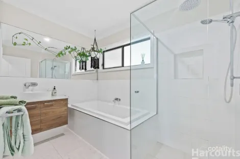 Property photo of 28 Homedale Road Kew NSW 2439