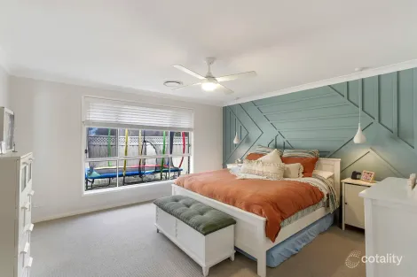 Property photo of 1 Sirocco Drive Wadalba NSW 2259