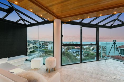 Property photo of 7 Hawkins Avenue Sorrento WA 6020