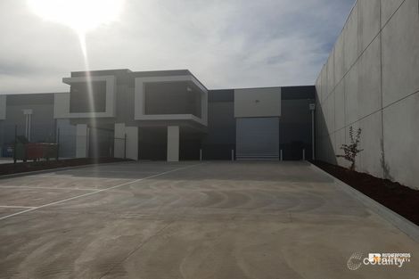 1/65 Eucumbene Dr, Ravenhall, VIC 3023